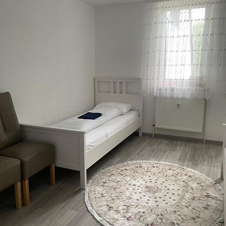 Ferienwohnung Monteurwohnung Kassel Zentral Ll Esterno foto