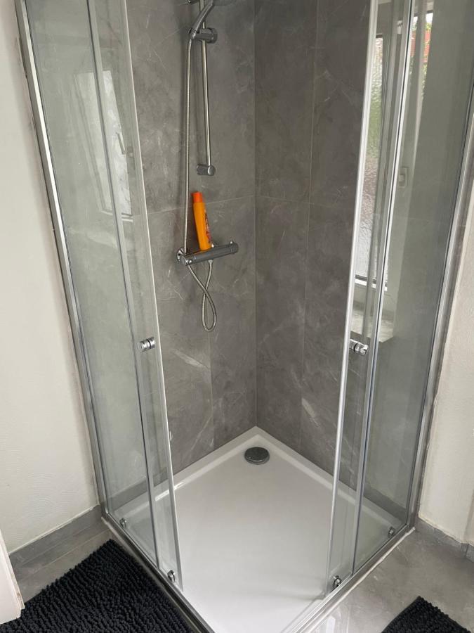 Ferienwohnung Monteurwohnung Kassel Zentral Ll Esterno foto