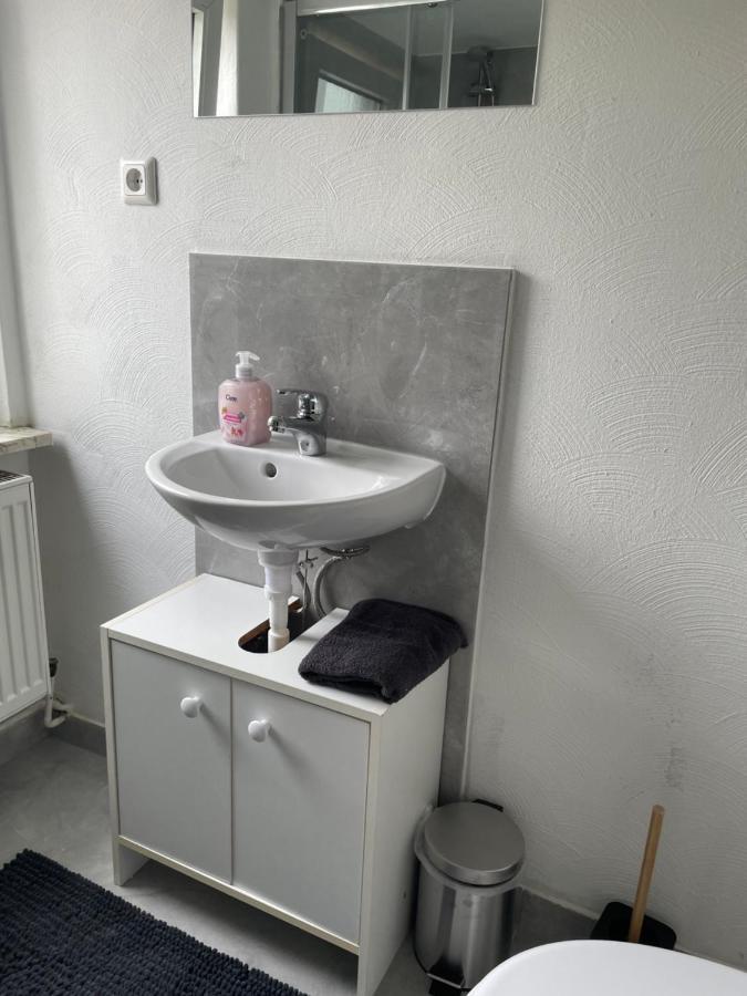 Ferienwohnung Monteurwohnung Kassel Zentral Ll Esterno foto
